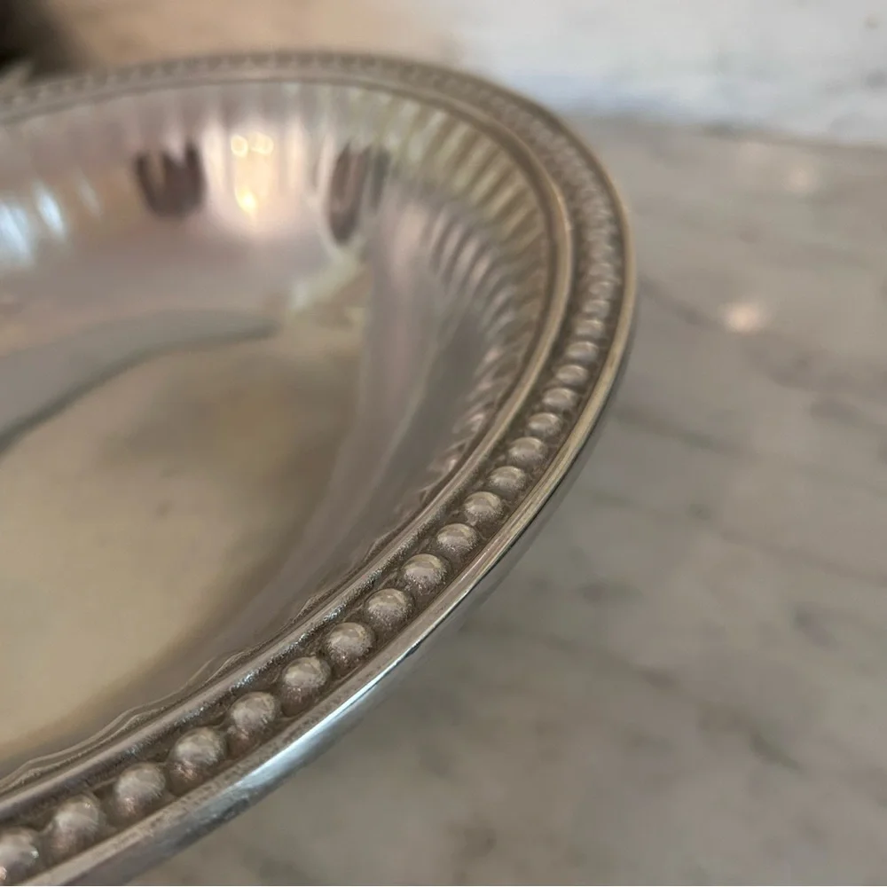 Wilton Armetale Flute and Pearls Oval Serving Bowl